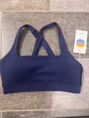 Vuori daily form bra, blue coast, XS, removable pads, crisscross straps